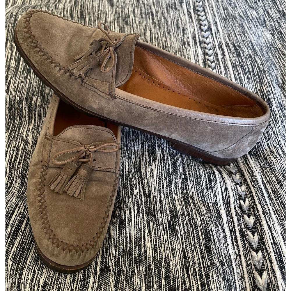 Salvatore Ferragamo Grey/Brown Suede Tasseled Loafers. Sz. 8 1/2